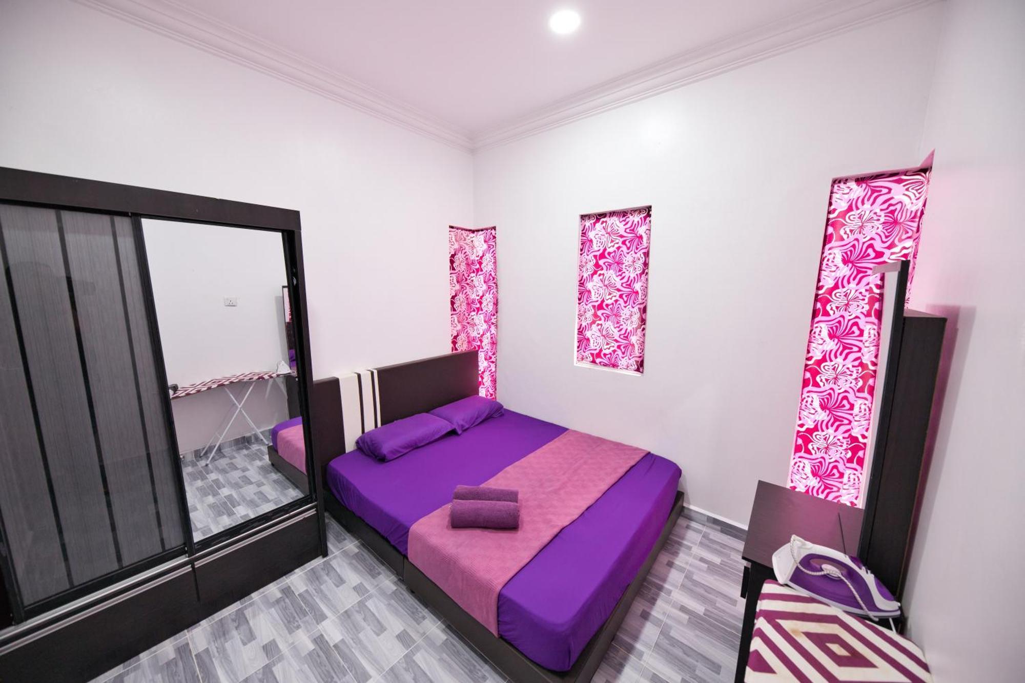 Oyo 90908 Noor Arfa River Chalet 쿠알라트렝가누 외부 사진